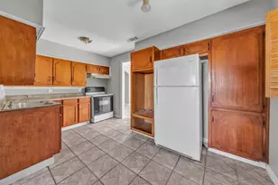 505 Perry Ave, Waxahachie, TX 75165 - Photo 11