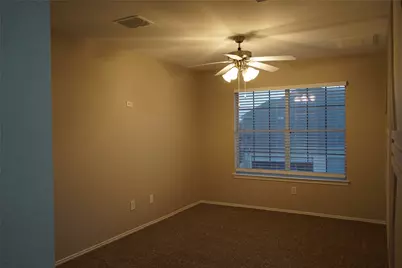 5445 Avery Lane, Grand Prairie, TX 75052 - Photo 11