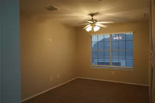 5445 Avery Ln, Grand Prairie, TX 75052 - Photo 11