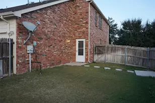 5445 Avery Ln, Grand Prairie, TX 75052 - Photo 21