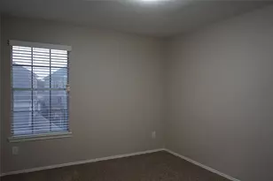 5445 Avery Ln, Grand Prairie, TX 75052 - Photo 13