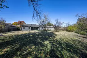 10136 San Juan Ave, Dallas, TX 75228 - Photo 19