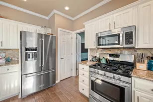 3904 Berrybush Ln, Fort Worth, TX 76137 - Photo 9