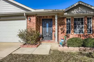 5121 Meridian Ln, Fort Worth, TX 76244 - Photo 1