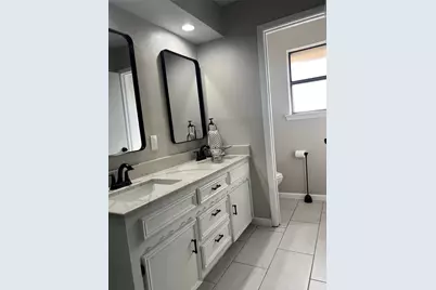 1504 Skyview Drive, Irving, TX 75060 - Photo 17