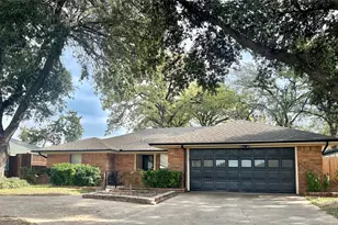 1504 Skyview Dr, Irving, TX 75060 - Photo 29