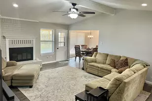 1504 Skyview Dr, Irving, TX 75060 - Photo 5