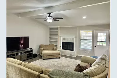 1504 Skyview Drive, Irving, TX 75060 - Photo 9