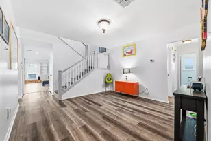 736 NW Wood St, Burleson, TX 76028 - Photo 7