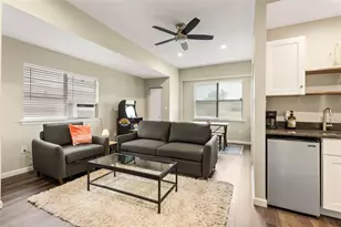 301 Granada Calle St, Granbury, TX 76049 - Photo 25