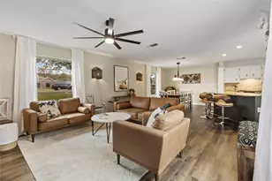 301 Granada Calle St, Granbury, TX 76049 - Photo 9