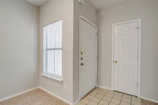 3212 Donnelly Cir, Fort Worth, TX 76107 - Photo 3