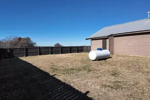 137 Wesley Ln, Bridgeport, TX 76426 - Photo 35