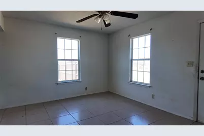 137 Wesley Lane, Bridgeport, TX 76426 - Photo 11