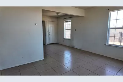 137 Wesley Lane, Bridgeport, TX 76426 - Photo 9