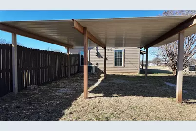 137 Wesley Lane, Bridgeport, TX 76426 - Photo 35