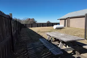 137 Wesley Ln, Bridgeport, TX 76426 - Photo 35