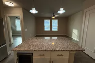 801 N Bishop Ave, Dallas, TX 75208 - Photo 7