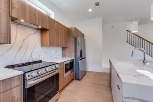 2206 Arroyo Ave, Dallas, TX 75219 - Photo 3