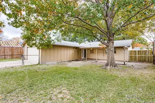 1014 Ravencroft Dr, Garland, TX 75043 - Photo 23