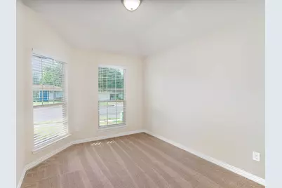 1404 Glen Garden Drive, Fort Worth, TX 76104 - Photo 17