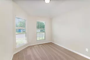 1404 Glen Garden Dr, Fort Worth, TX 76104 - Photo 17