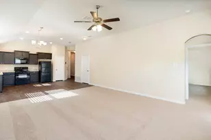 1404 Glen Garden Dr, Fort Worth, TX 76104 - Photo 7