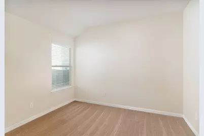 1404 Glen Garden Drive, Fort Worth, TX 76104 - Photo 19