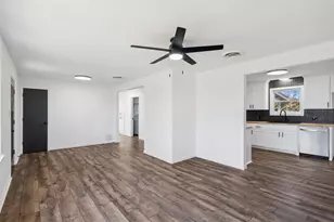 1301 N Douglas Ave, Cleburne, TX 76033 - Photo 7