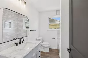 1301 N Douglas Ave, Cleburne, TX 76033 - Photo 19