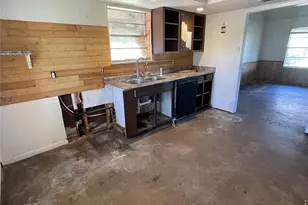 202 Spur Ranch Rd, Trinidad, TX 75163 - Photo 5