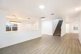 4800 Sleepy Ridge Cir, Fort Worth, TX 76133 - Photo 9