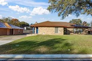 7501 Windhaven Rd, North Richland Hills, TX 76182 - Photo 31