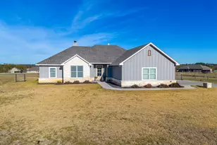 149 Kingston Ln, Brock, TX 76087 - Photo 3