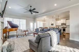 149 Kingston Ln, Brock, TX 76087 - Photo 9