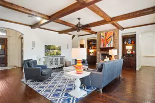 9100 Belshire Dr, North Richland Hills, TX 76182 - Photo 9