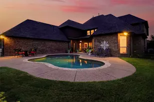 9100 Belshire Dr, North Richland Hills, TX 76182 - Photo 39