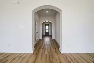 11720 Flathead Ct, Godley, TX 76044 - Photo 9