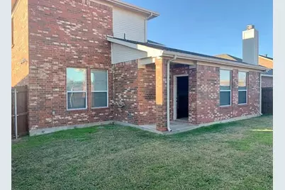 420 Sandy Creek Drive, Fort Worth, TX 76131 - Photo 7