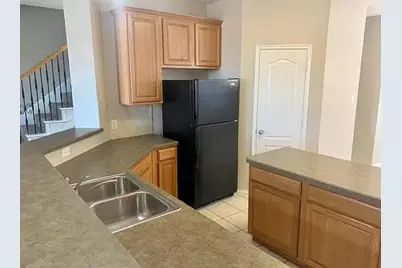 420 Sandy Creek Drive, Fort Worth, TX 76131 - Photo 3