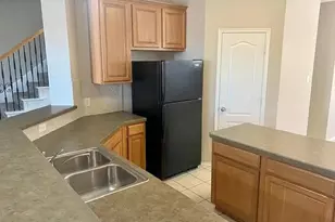 420 Sandy Creek Dr, Fort Worth, TX 76131 - Photo 3