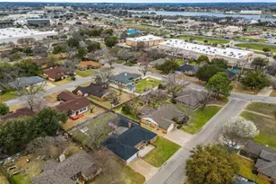 904 Meadowlark Ln, Granbury, TX 76048 - Photo 25