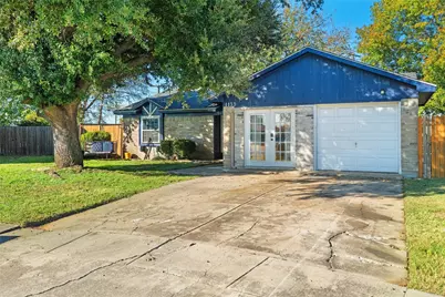 1133 Park Center Court, Saginaw, TX 76179 - Photo 3