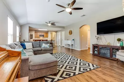 1100 Cedar Hollow Drive, Princeton, TX 75407 - Photo 9