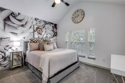 700 Martinique Avenue, Dallas, TX 75223 - Photo 19