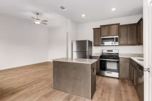 210 Julian Davis Dr, Venus, TX 76084 - Photo 9