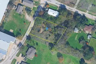 2130 Lucas St, Weatherford, TX 76085 - Photo 1