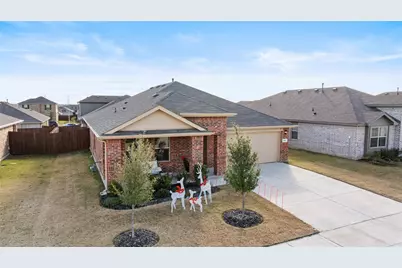 613 Whitecomb Lane, Justin, TX 76247 - Photo 3