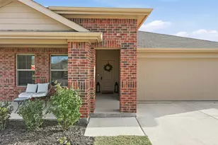 613 Whitecomb Ln, Justin, TX 76247 - Photo 29