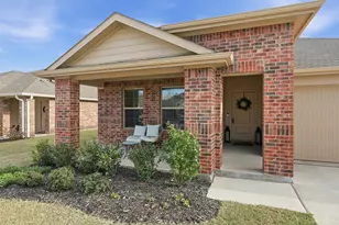 613 Whitecomb Ln, Justin, TX 76247 - Photo 27